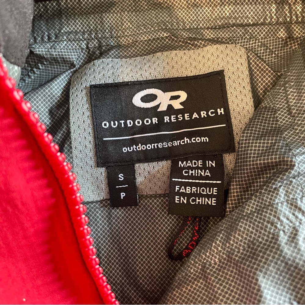 Outdoor Research Rain Jacket/ Windbreaker - Picture 4 of 9